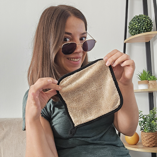 TotalClean Mini - Microfiber cloth for glasses, smartphones & screens
