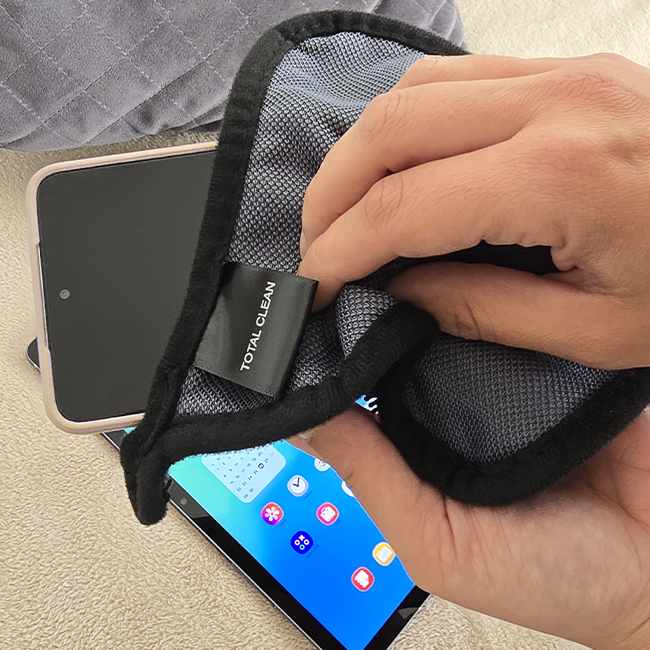TotalClean Mini - Microfiber cloth for glasses, smartphones & screens